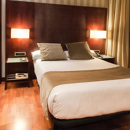 Zenit Barcelona Hotel Exterior photo