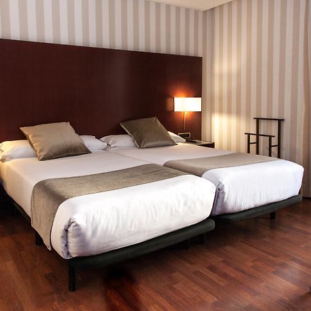 Zenit Barcelona Hotel Exterior photo