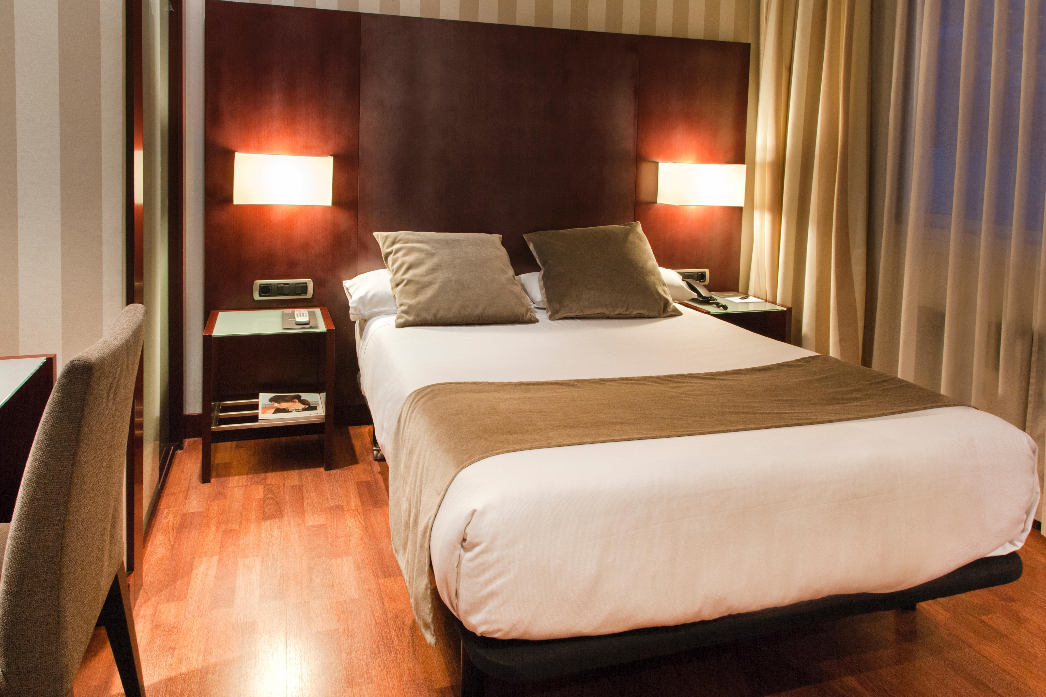 Zenit Barcelona Hotel Exterior photo