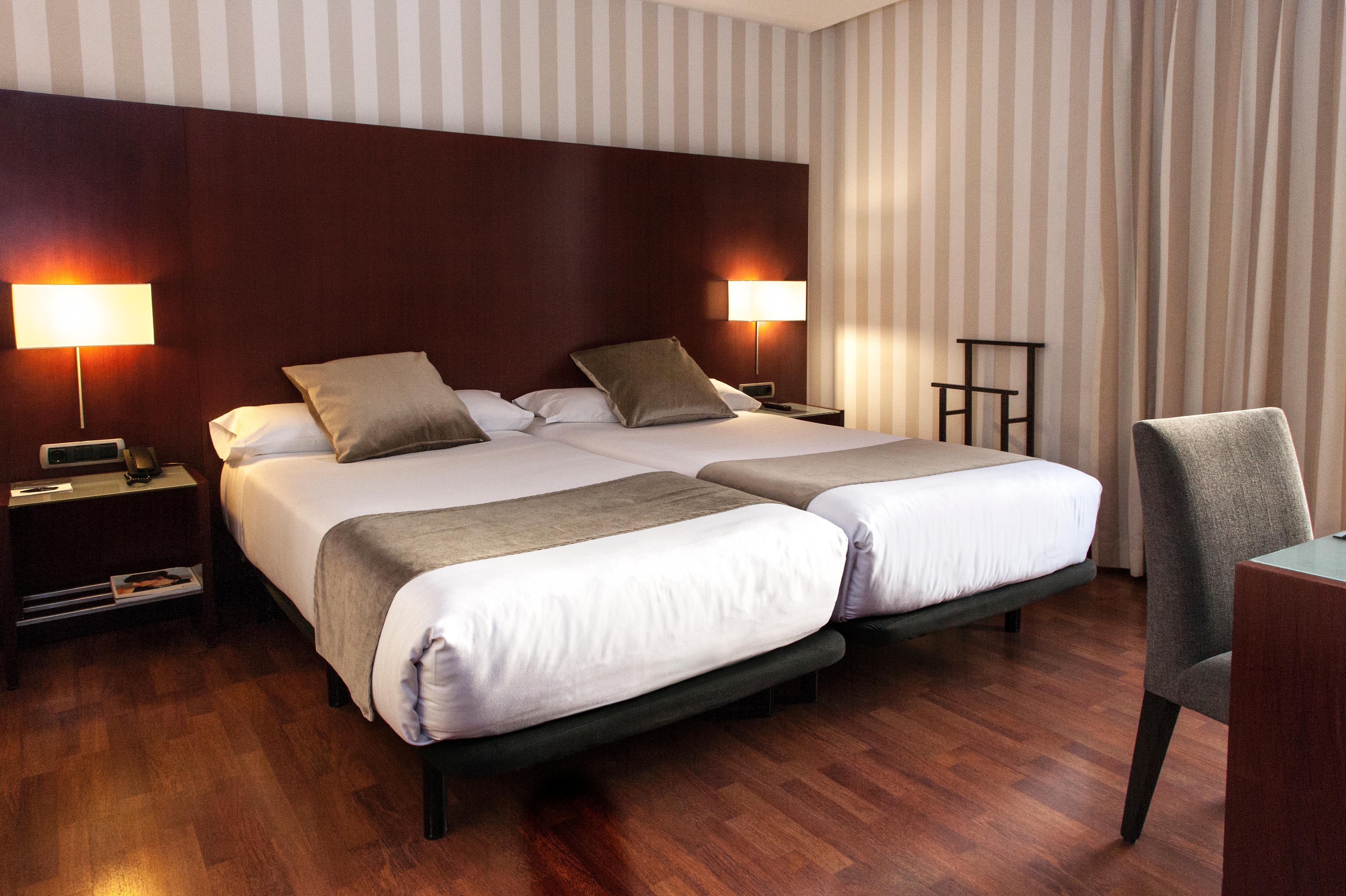 Zenit Barcelona Hotel Exterior photo