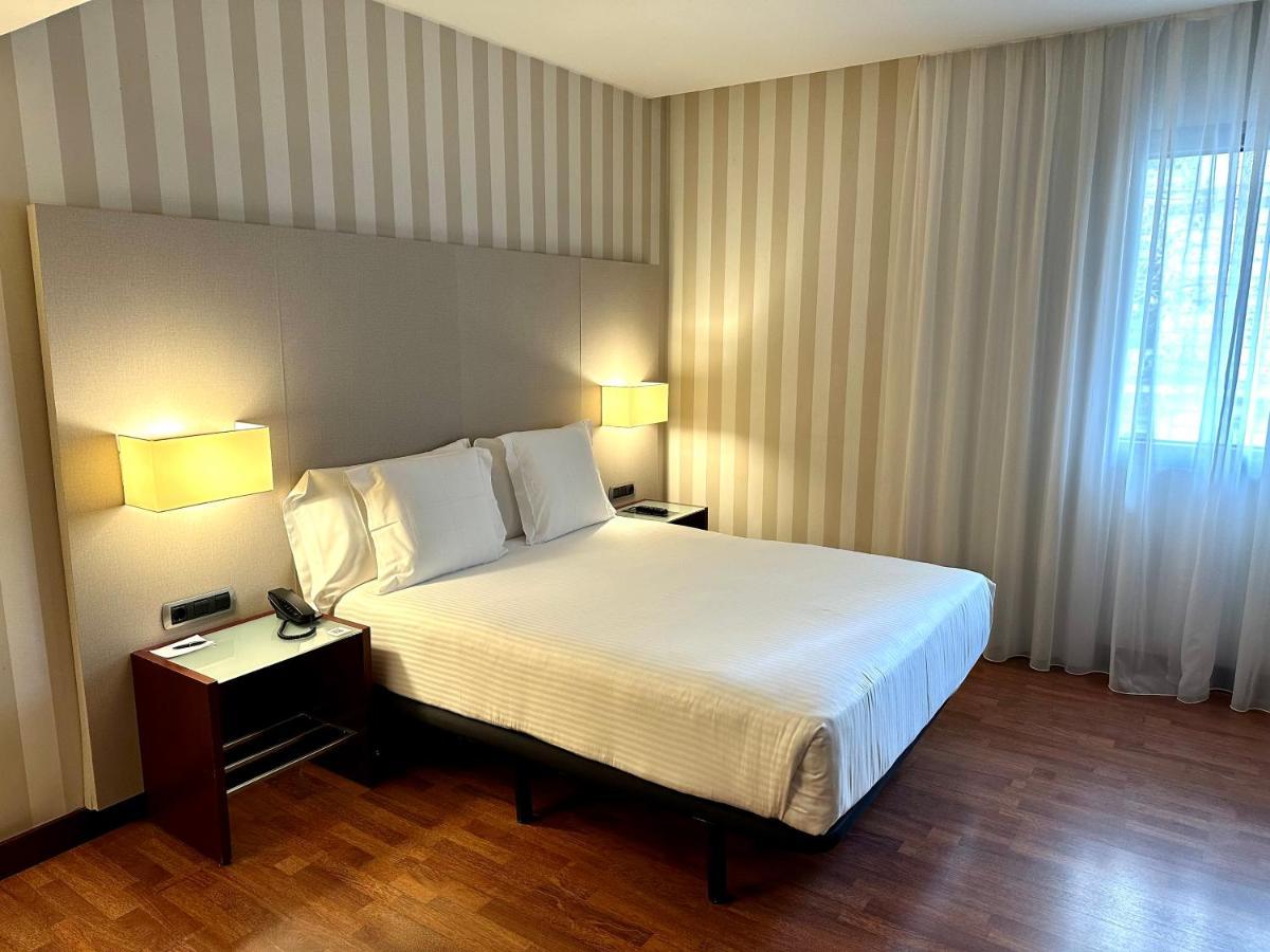 Zenit Barcelona Hotel Exterior photo