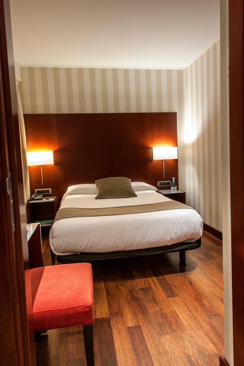 Zenit Barcelona Hotel Exterior photo